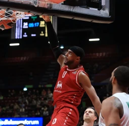 Serelis debuta con derrota ante el Armani Milán, 78-76
