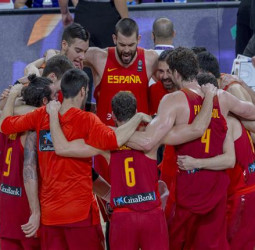 España supera a Alemania y se mete en semis (72-84)