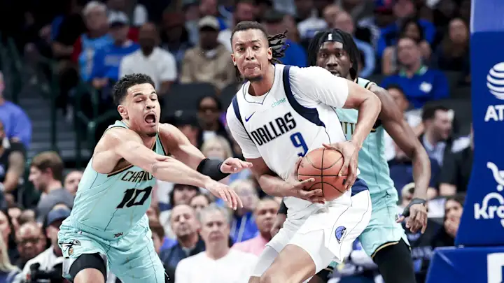 La noche NBA: Curry le mete 56 a los Magic, los Lakers ganan en solidez