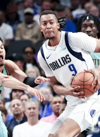 La noche NBA: Curry le mete 56 a los Magic, los Lakers ganan en solidez