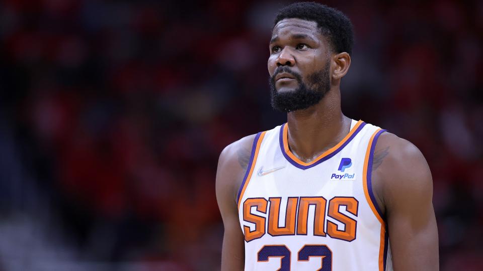 Los Dallas Mavericks, interesados en hacerse con Deandre Ayton