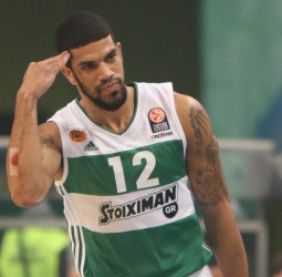 El Panathinaikos tiene como prioridad renovar a James Feldeine