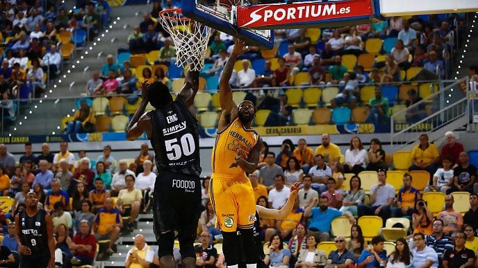 Herbalife Gran Canaria termina la fase regular con victoria (86-80)