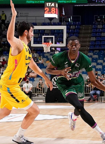 Río Breogán, BAXI Manresa y Real Betis, atentos a la situación de Yannick Nzosa