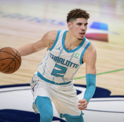 LaMelo Ball extiende su contrato con los Charlotte Hornets