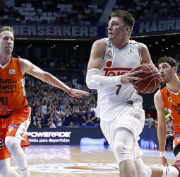 El Madrid vence al Valencia Basket con un último cuarto sublime (82-57)
