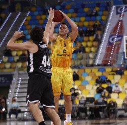 El Gran Canaria logra un triunfo de muchos quilates ante la Virtus (100-80)