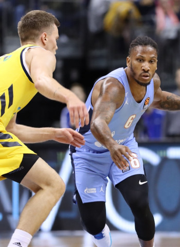 El ALBA Berlín vuelve a la EuroLeague con una contundente victoria (85-65)