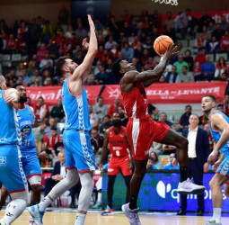 Río Breogán expone sus problemas en ataque, 79-63