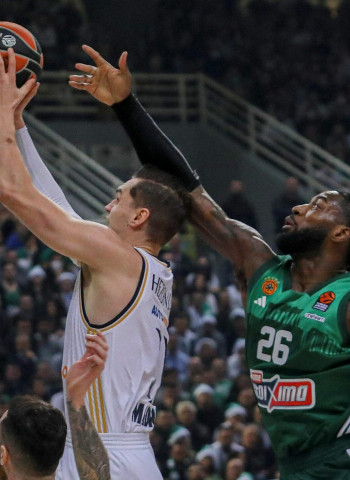 El Real Madrid completa su semana perfecta en suelo griego, 78-90