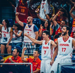 España sabe sufrir y suma dos victorias en el Europeo (84-72)