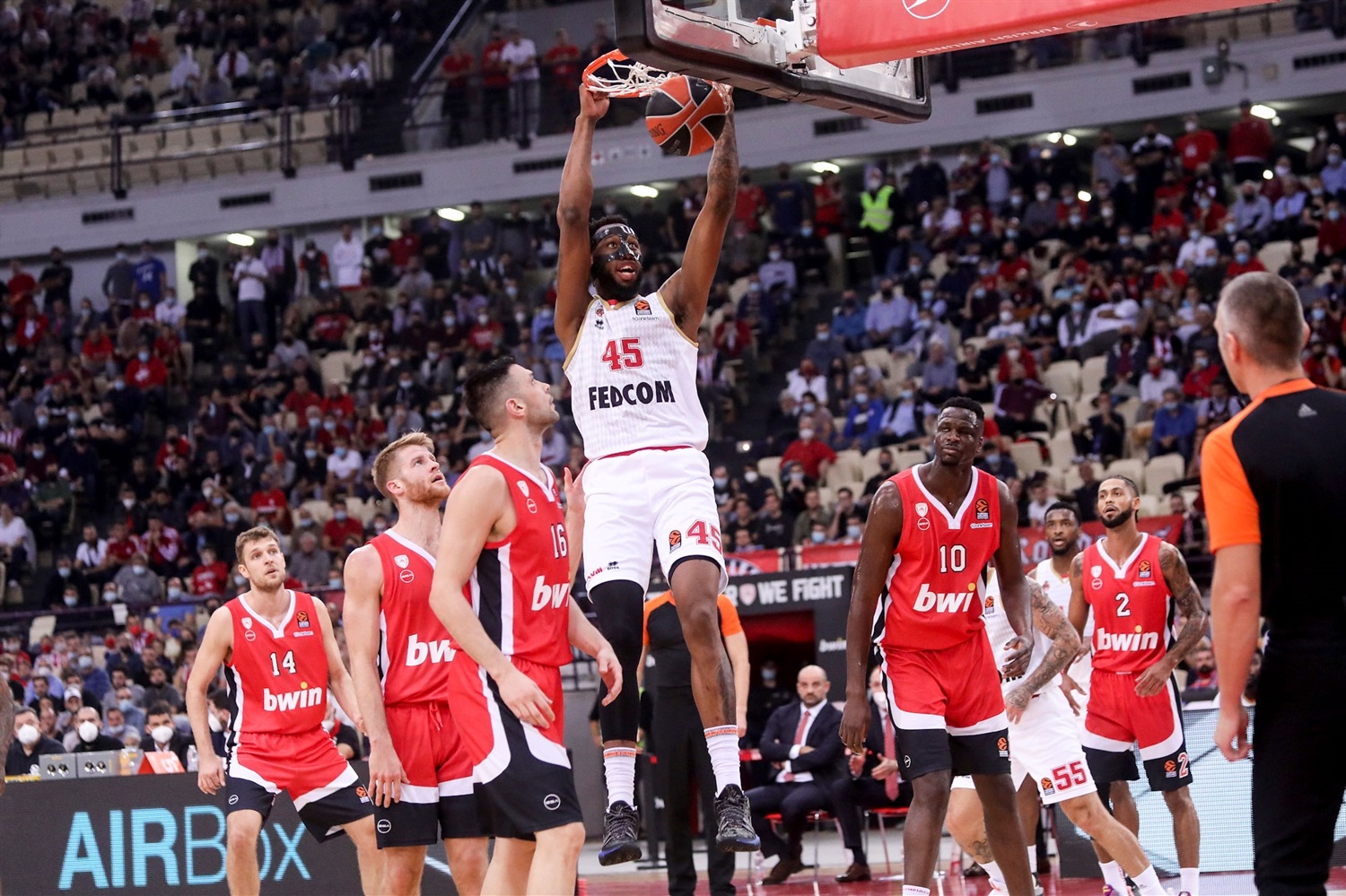 El AS Mónaco llega a un acuerdo de renovación con Donta Hall