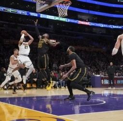 Los Nuggets resisten ante los Lakers