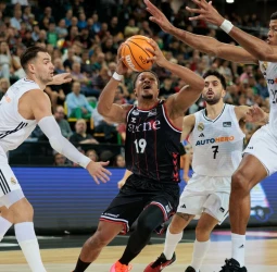 El Bilbao Basket ahonda el mal momento del Real Madrid, 83-79