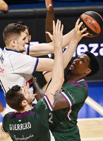 Laurynas Birutis, Jugador de la Jornada 9