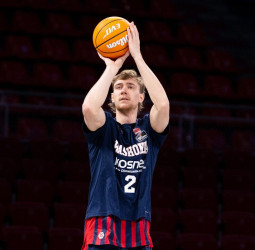 El Baskonia cede a Savkov y anuncia la marcha de Raieste