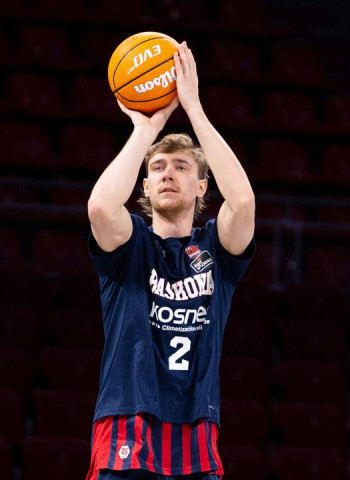 El Baskonia cede a Savkov y anuncia la marcha de Raieste