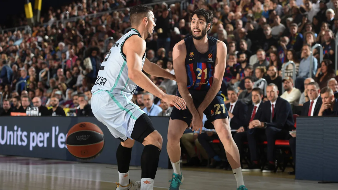 El Barça derrota a Valencia y se enfrentará al Zalgiris Kaunas (85-71)