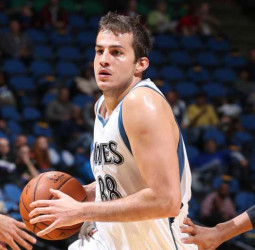 Los Timberwolves se imponen en Sacramento