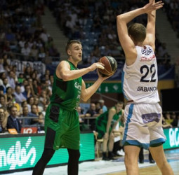 Duelo vital del Divina Seguros Joventut contra Obradoiro