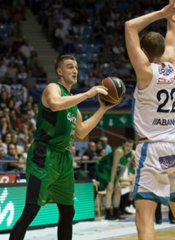 Duelo vital del Divina Seguros Joventut contra Obradoiro