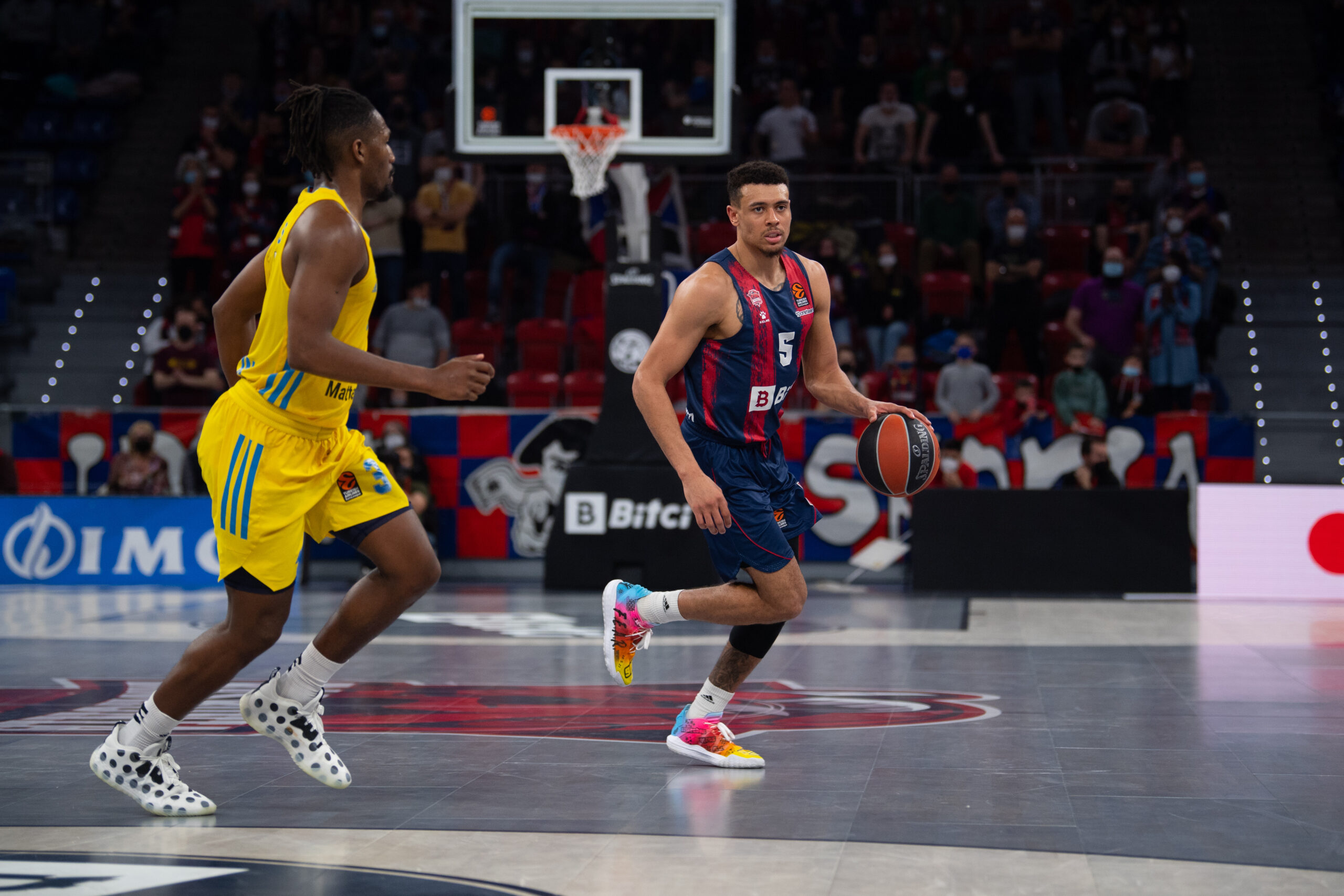 La buena defensa final da a Bitci Baskonia un nuevo triunfo europeo (85-68)