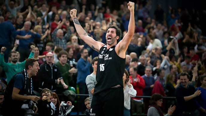 Partido ajustado que se escapa para Unicaja en Bilbao (70-67)