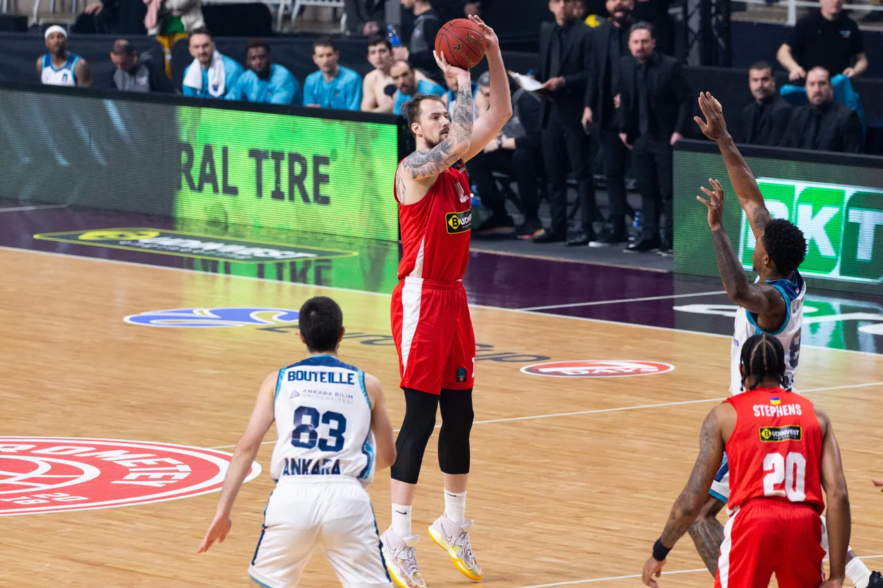 Turk Telekom alcanza la final de la EuroCup, 74-76