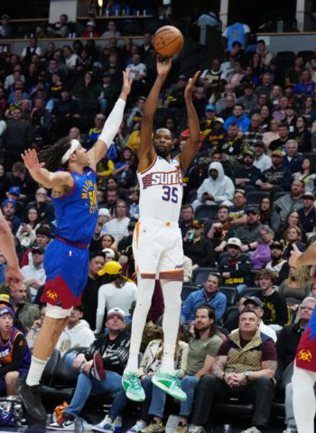 Durant y un tiempo extra, doblegan a los Nuggets