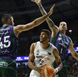 El orgullo cajista corta la racha blanca y fuerza la 4ª batalla (86-84) [2-1]
