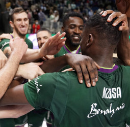 El Unicaja recobra buenas sensaciones en el Carpena frente al Hereda San Pablo Burgos (89-78)