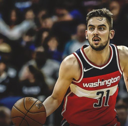 PUENTE AÉREO Nº 3: Tomas Satoransky, de Sevilla a titular imprevisto en la NBA