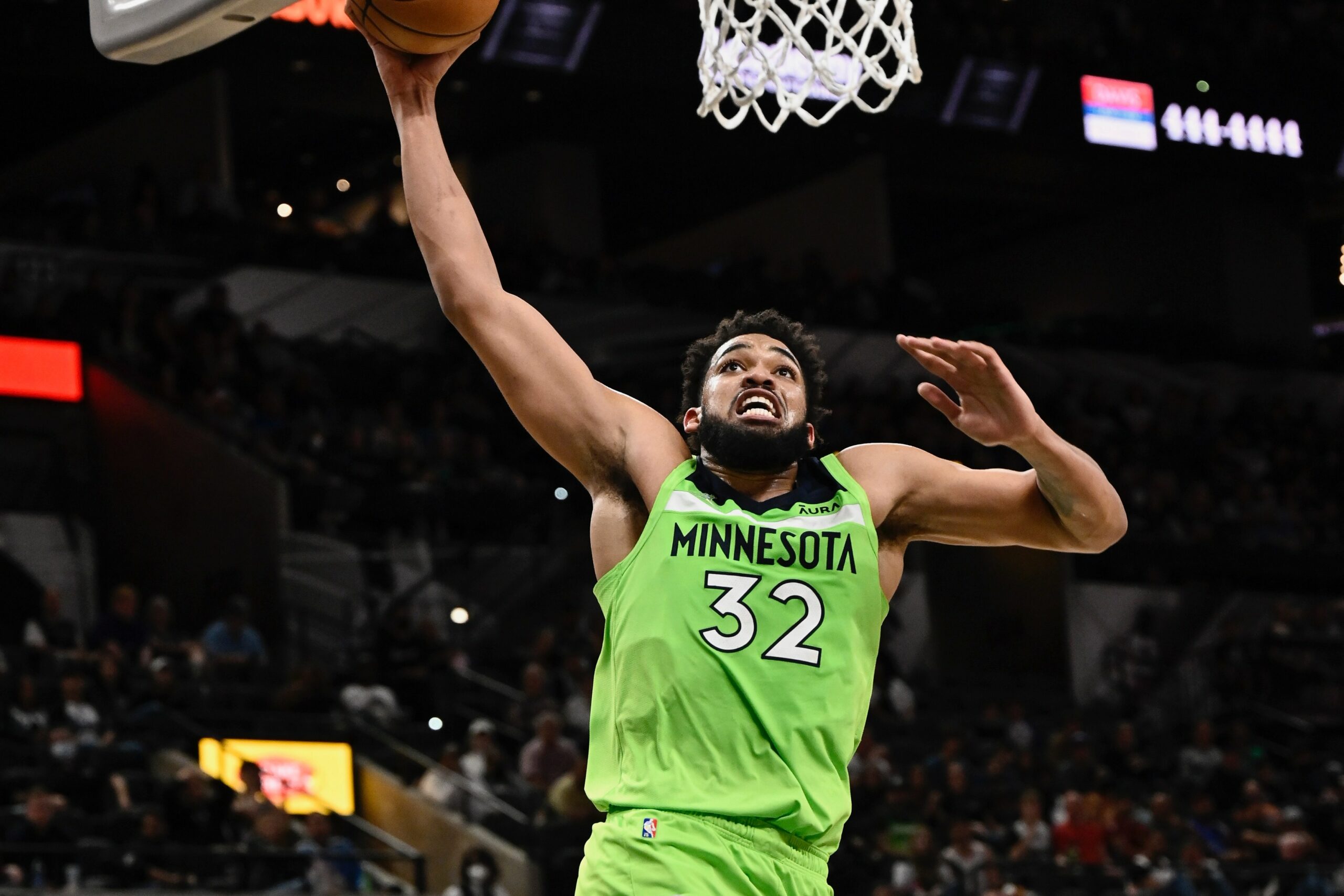 Karl-Anthony Towns entra en el club de los 60