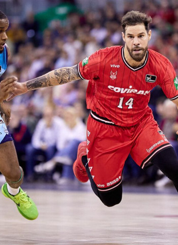 Un Christian Díaz pletórico le da al Coviran Granada su 2ª alegría (91-88)