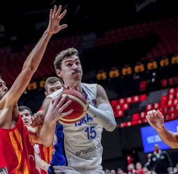 Israel sorprende a España tras una floja segunda parte (95-87)