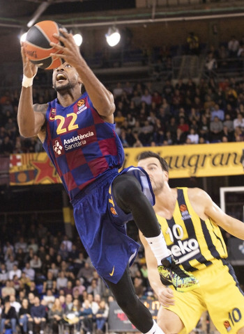 Triunfo claro y sin concesiones del Barcelona ante el Fenerbahce (89-63)
