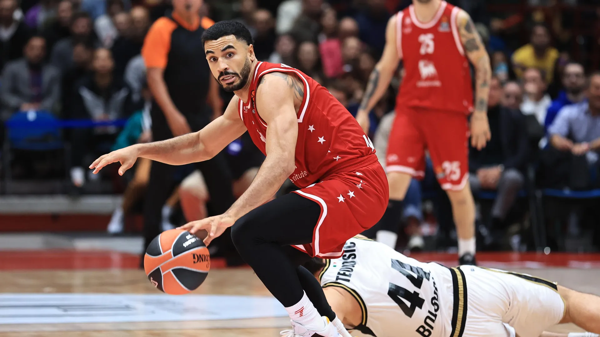 Previa EuroLeague (j.9): Armani Milán vs Anadolu Efes