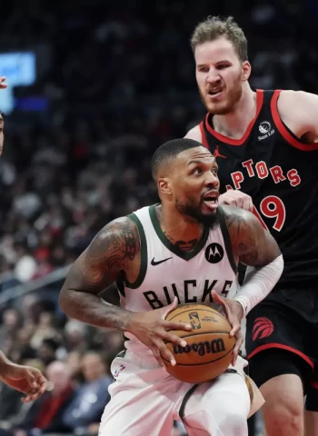 Paso al frente de Lillard ante la ausencia de Antetokounmpo