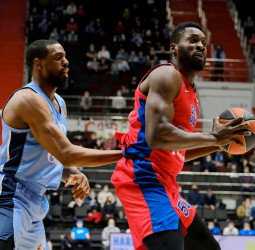 El CSKA Moscú complica la vida al Zenit St. Petersburg (74-86)