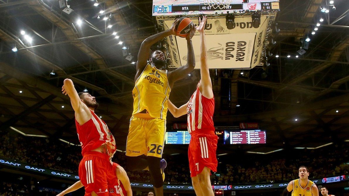 Mathias Lessort, cerca del Partizan
