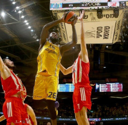 Mathias Lessort, cerca del Partizan