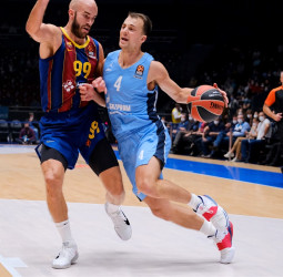 Kevin Pangos valorará sus opciones NBA