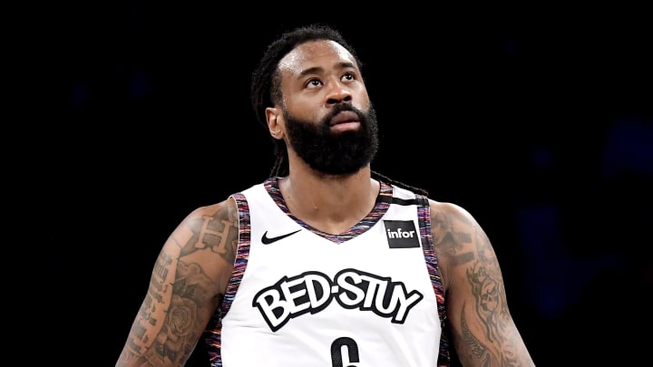 Los Lakers se mantienen atentos a la situación de DeAndre Jordan