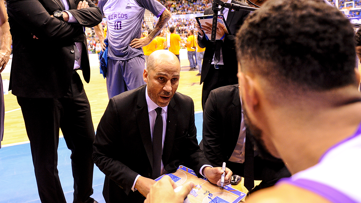 Peñarroya: «Afrontamos un gran partido para el club y para la afición»