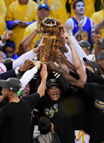 [4-1] Los Golden State Warriors se proclaman campeones de la NBA (120-129)