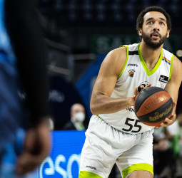 El Fuenlabrada se lleva el derbi del miedo (86-87)