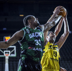 El Darussafaka, duro rival con el liderato de la BCL en juego