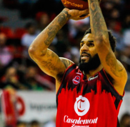 San Pablo suma su tercera derrota seguida ante Zaragoza (69-78)