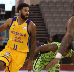 Herbalife Gran Canaria remonta y se lleva el Grupo B (87-73)