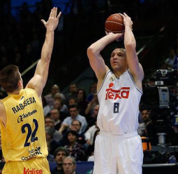 El Real Madrid vence al Gran Canaria con un recital ofensivo (93-103)